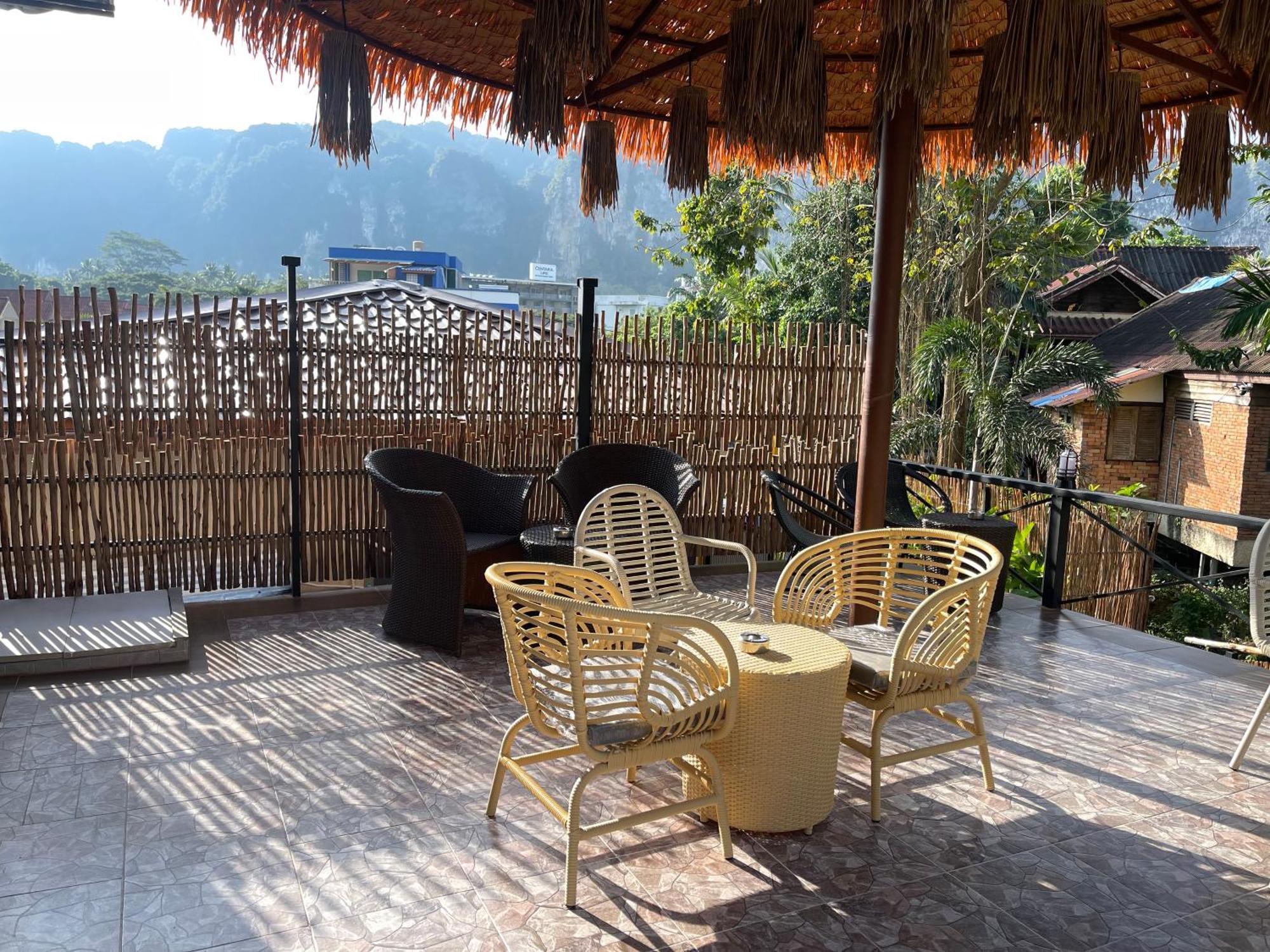 Summer Club And Hostel Ao Nang Buitenkant foto
