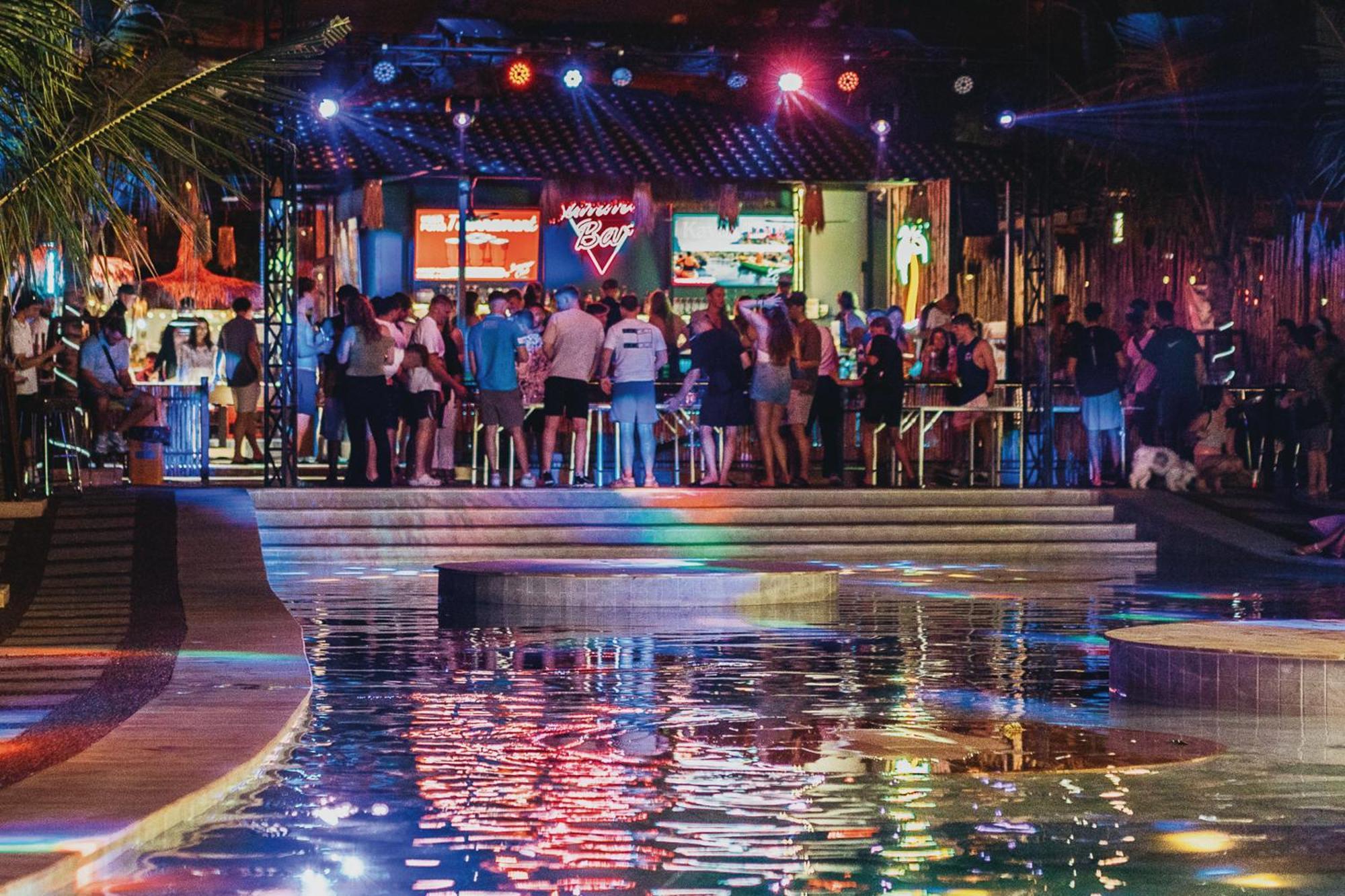 Summer Club And Hostel Ao Nang Buitenkant foto