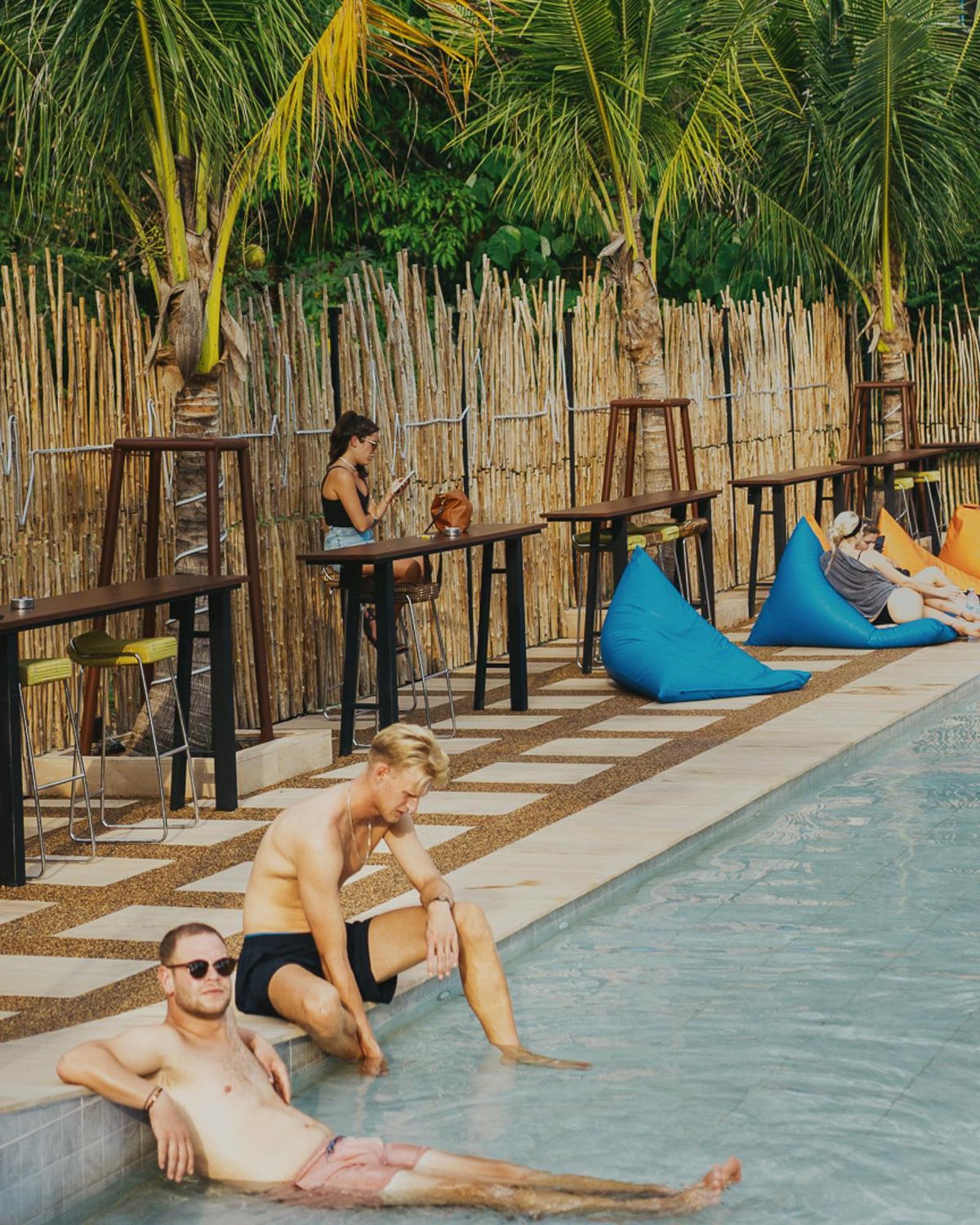 Summer Club And Hostel Ao Nang Buitenkant foto