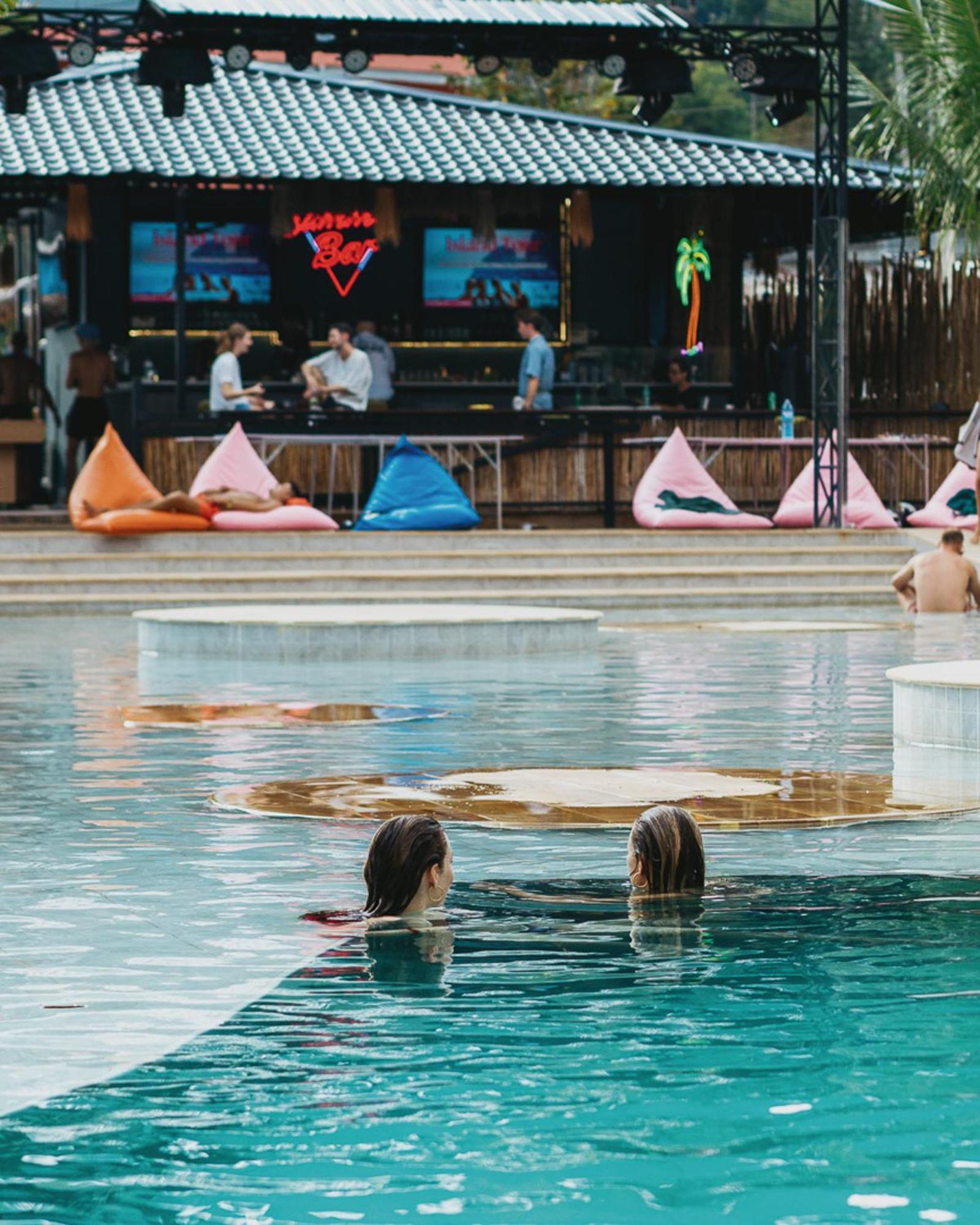 Summer Club And Hostel Ao Nang Buitenkant foto